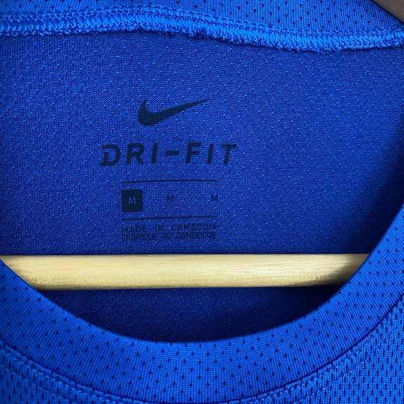 SOLD    Nike • Champion Short Sleeve Shirt - Picture 6 of 13